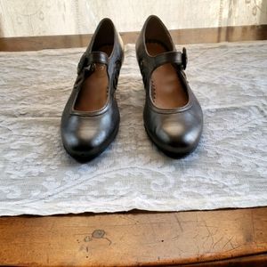 Hotter Gunmetal heels marked US 9.5, EU 41.5